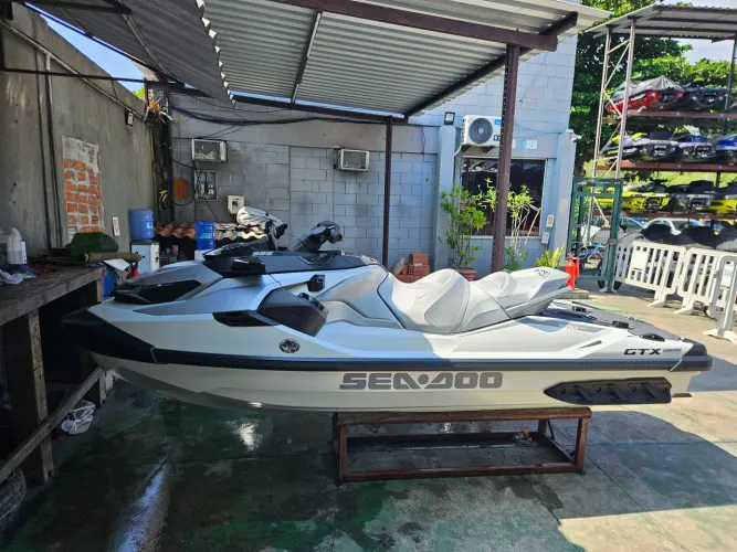 JET SKI SEA DOO GTX 325 LIMITED 2026 , COM APENAS 12 HORAS DE USO .
