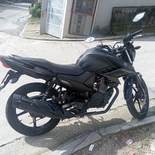 Fazer 150 15.800