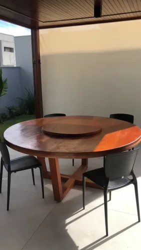 Mesa Redonda Com Prato Giratório de 1.60m