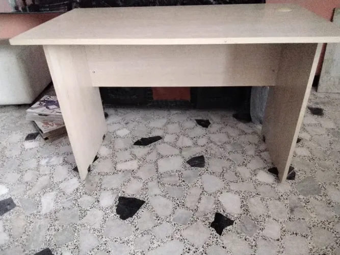 Escrivaninha mesa de escritório reta sem gavetas movenord 