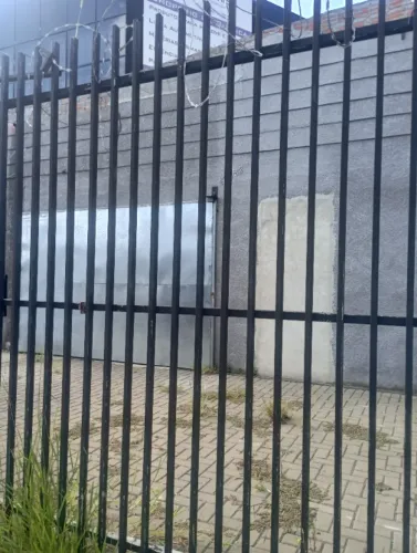 Aluga imóvel comercial vila Hauer, linha verde, direto com o proprietário.