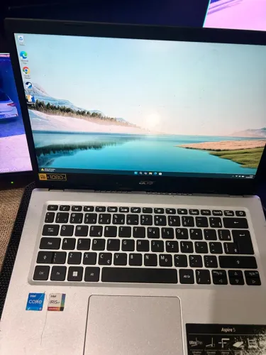 Acer aspire 5