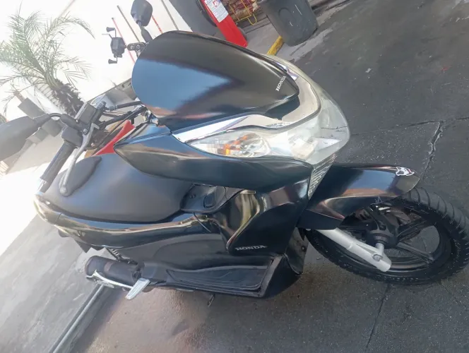 PCX 2015 nova sem detalhes