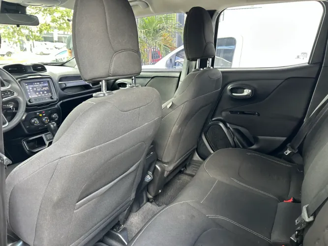 Jeep Renegade T270 1.3 TB 4X2 Flex Aut. 2024
