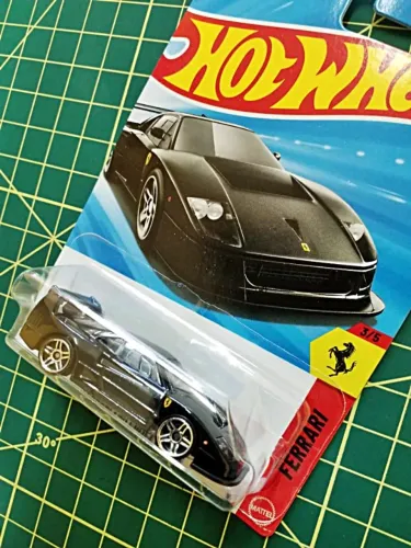 Miniatura Hot Wheels Ferrari F40 Competizione (Black)