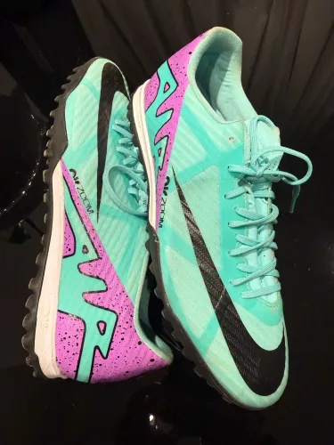 Chuteira Mercurial Air Zoom 40