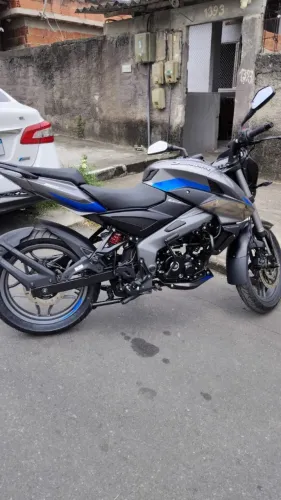 VENDO BAJAJ DOMINAR 160