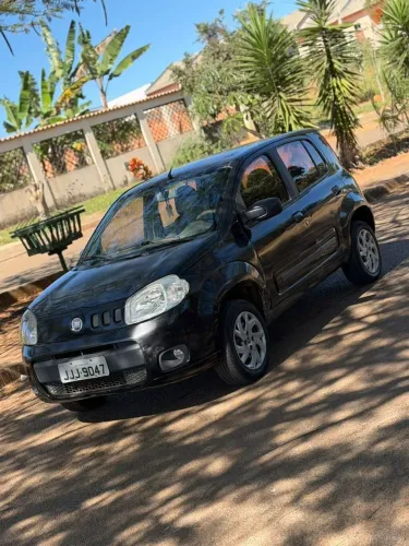 Fiat Uno Vivace Celeb. 1.0 EVO F.flex 8V 5P 2012