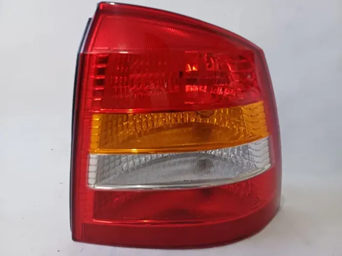 Lanterna lado direito Astra sedan 1998 1999 2000 2001 2002