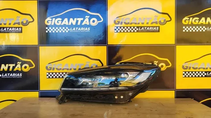 Farol Kia Sorento 2019 - usado, barato