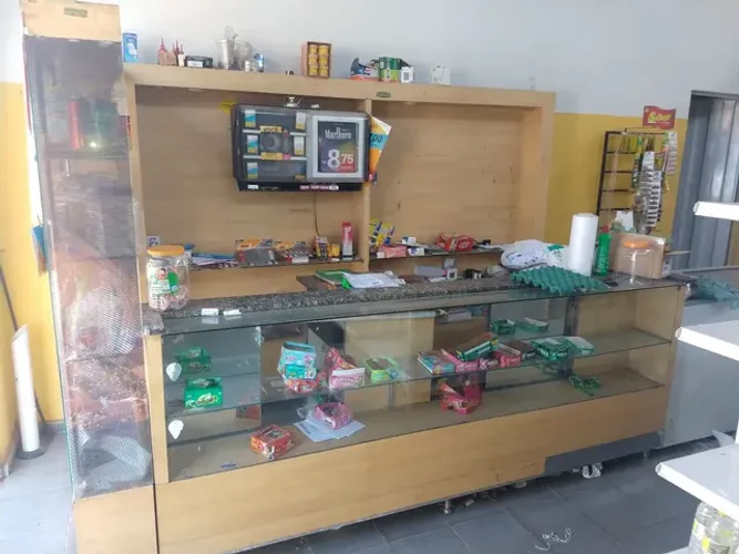 Vendo fundo de mercearia