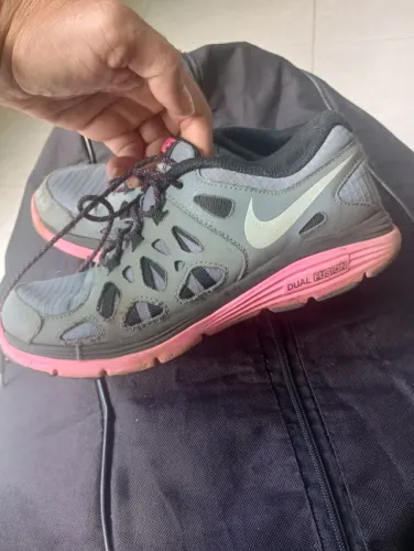 Nike Dual Fusion Run 2 Cinza Preto Rosa Tênis de corrida atlética