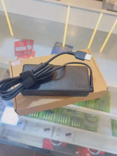 Carregador para Notebook Lenovo 135W