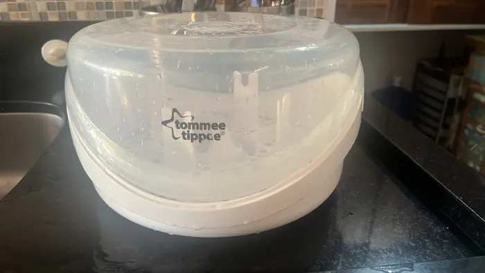 Esterilizador de mamadeira Tommee Tippee