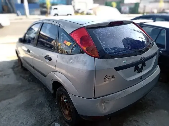 Ford Focus 1.8 2001 á 2002 Retirada De Peças