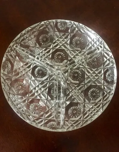 Antiga Petisqueira em vidro