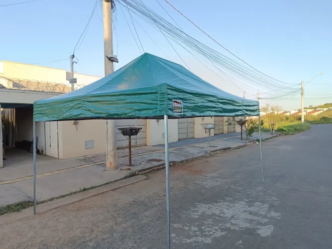 Tenda 4,5x3 só 1350 em 3 vezes no cartão mais entrega em Goiânia aparecida