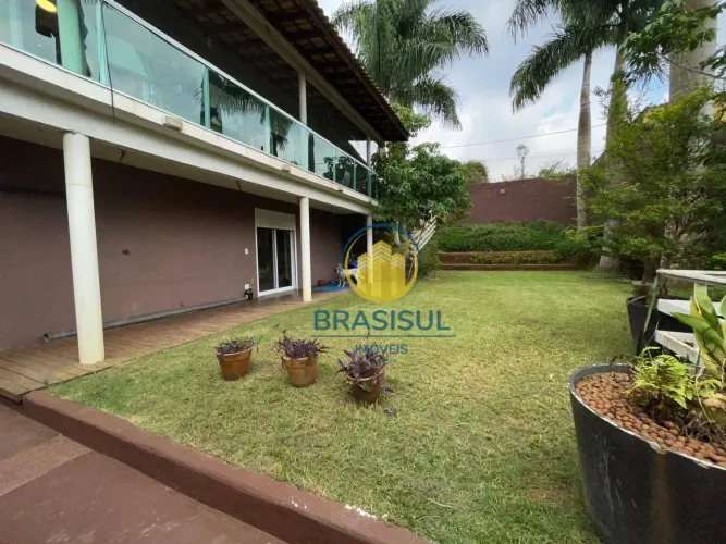 Linda casa a venda próximo a represa Guarapiranga por 1650.000,00