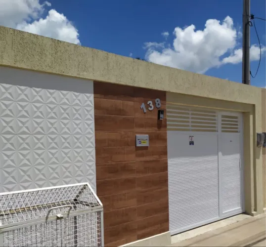 *Casa em Atalaia 3 quartos, toda em porcelanato excelente localização