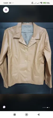 Jaqueta feminina bege