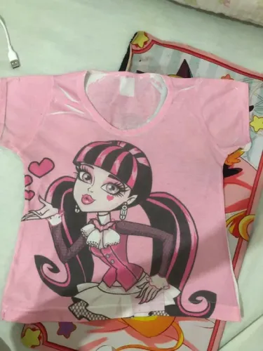 Monster High - camiseta draculaura