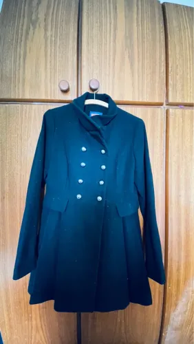 Casaco Preto Elegante - Perfeito para o Inverno