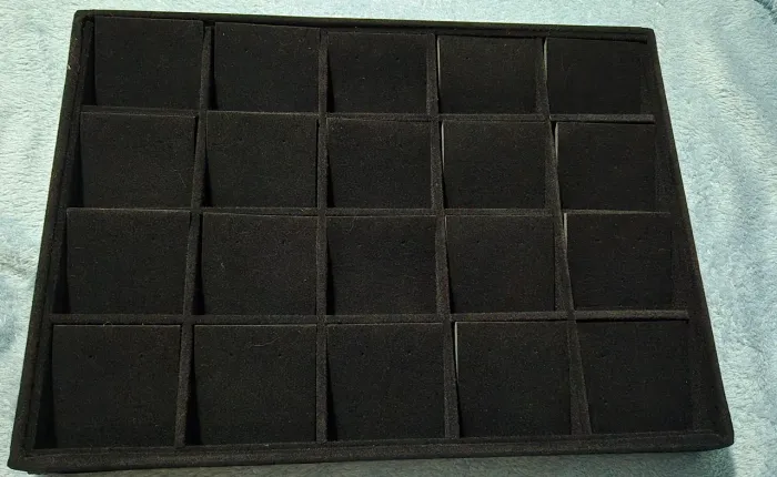 Porta-Joias/Expositor de Bijuterias - Ideal para Organizar