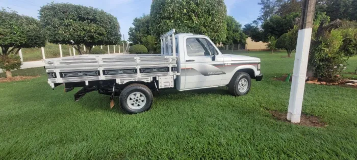 Chevrolet D-20 S / Luxe 3.9/4.0 Diesel 1995