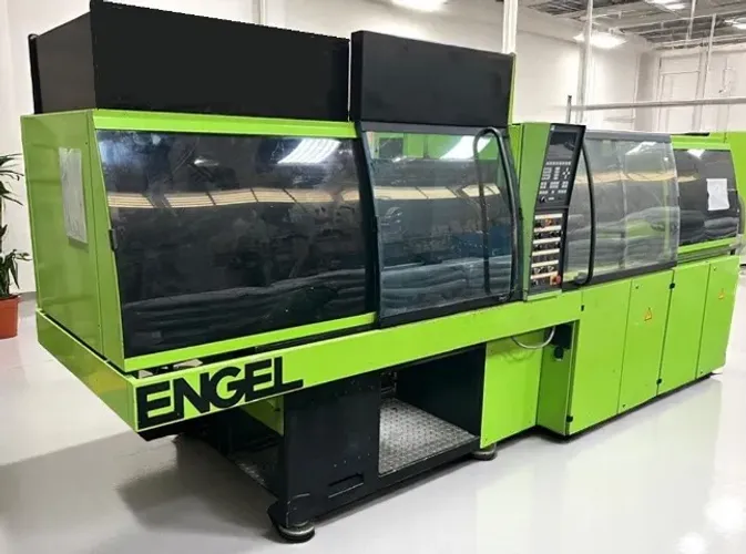 INJETORA 60tons "ENGEL" (Sem Colunas) ES 330/60 HL