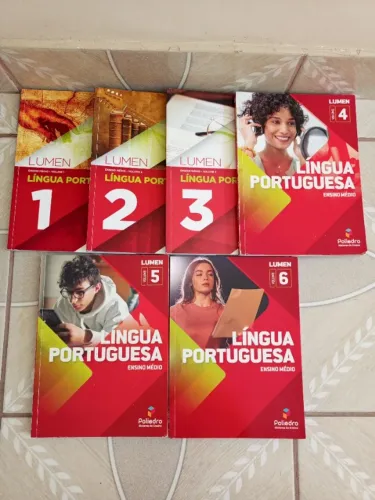 Livros de Língua portuguesa - Poliedro - 6 volumes - 2023 e 2024 - Semi novos
