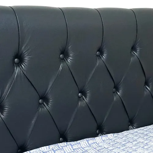 Cabeceira de cama estofada preta