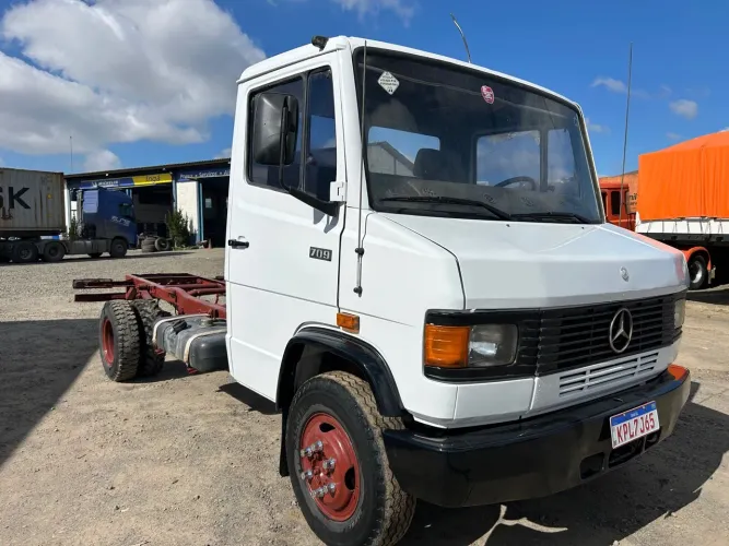 MB 709/1989 Doc Carroceria ótima de mecânica estudo trocas!!!