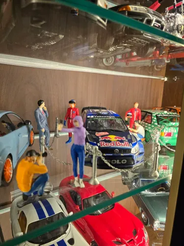 Bonecos para diorama 1/18