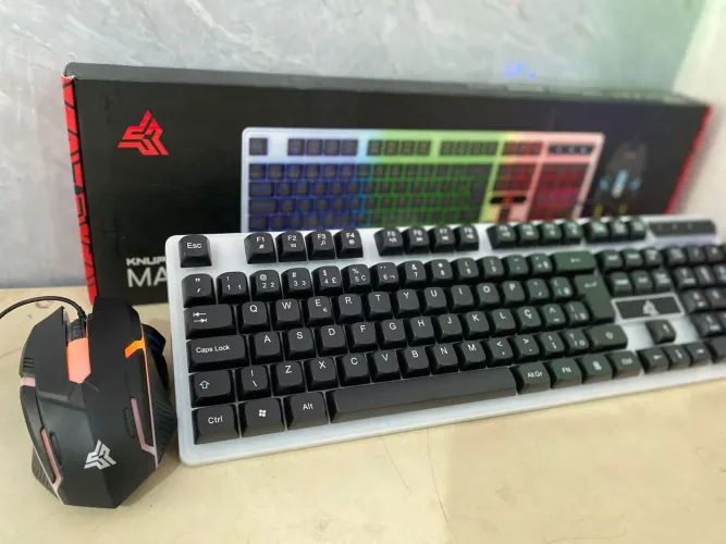 Teclado e mouse gamer RGB -Entrega a Domicílio 