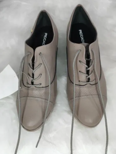 Sapato Oxford Danubia Salto Médio Taupe - Piccadilly