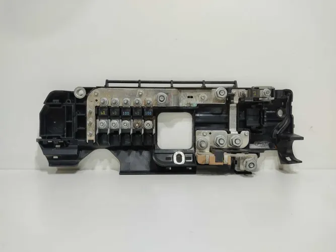 Placa Caixa Fusivel Bateria Ford Transit Passageiro 2.4 2010