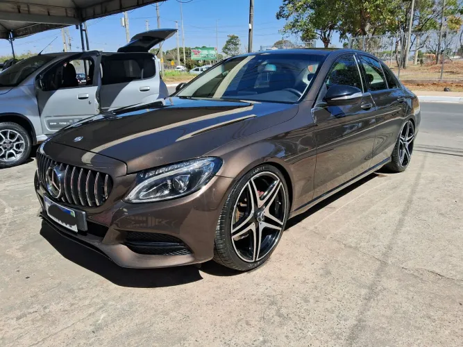 C180 2015 aro 20 pessoa exigente 