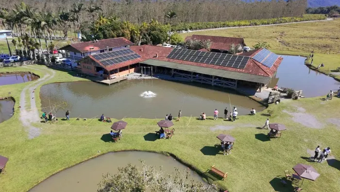 Chácara em Pirabeiraba toda montada para restaurante, casa de festas e eventos, documentaç