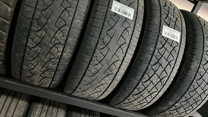 Pneus seminovos 255/65/17 