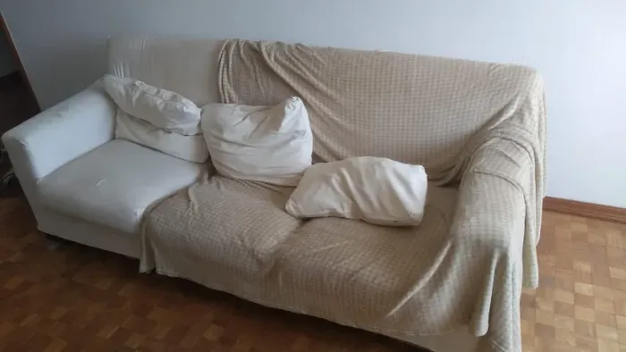 Sofá bege 3 lugares 2,10 x 0,80 x 0,80m (USADO)