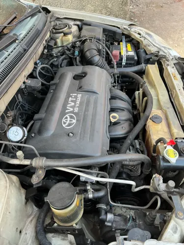 Toyota Corolla XLI 1.6 16V 110cv Aut. 2004