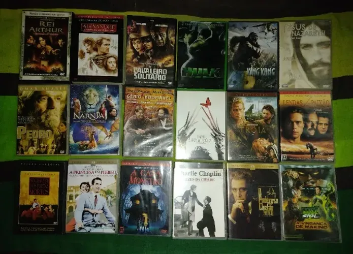 LOTE COM 37 DVDS ORIGINAIS DE FILMES - MUITO BARATO!!!
