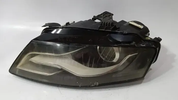 Farol Esquerdo Audi A4 2008 2009 2010 2011 2012 / Detalhe