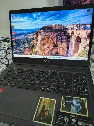 SEMINOVO, Acer aspire 3 1TB + SSD 250gb 8 ram