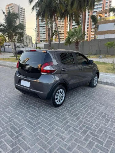 Alugo mobi extra com 50 mil Km para motorista de aplicativo