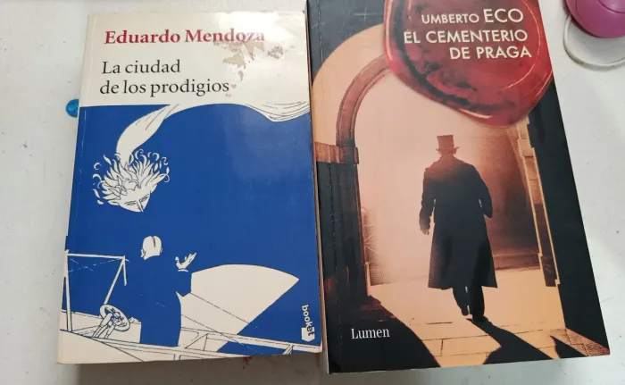Combo de livros em espanhol- Umberto Eco e Eduardo Mendoza