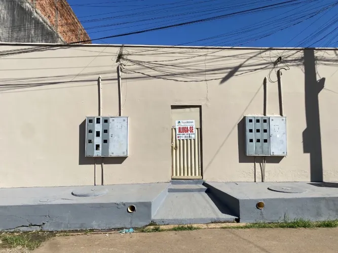 Kitnet- Quarto com banheiro