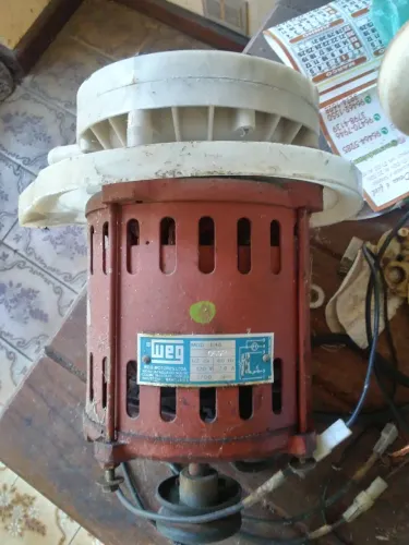 Motor 1/2 1700 rpm.Dá para varias finalidades