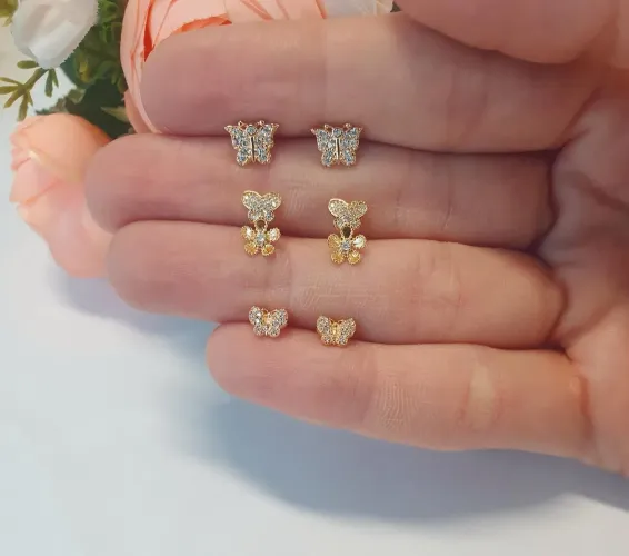 Brincos de Borboleta Dourados com Pedrarias