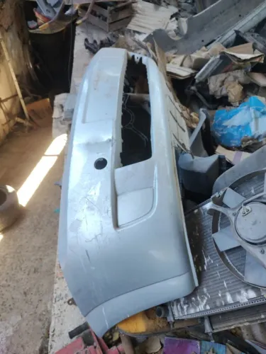 Para-choque Dianteiro de GM Meriva em bom estado